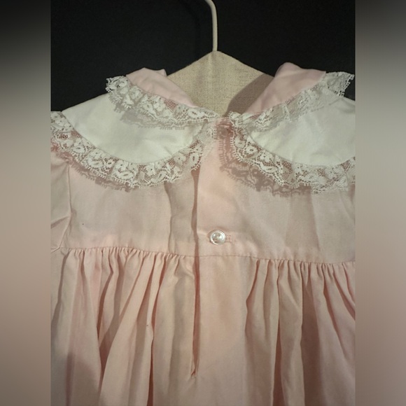 12m pink & white dress made by Baby Jogs. Lace & embroidery around the neck. - Picture 3 of 5